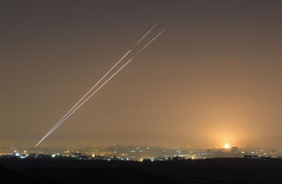 5 اصابات - الجيش الاسرائيلي: القبة الحديدية تعترض صاروخا أطلق من غزة باتجاه الغلاف