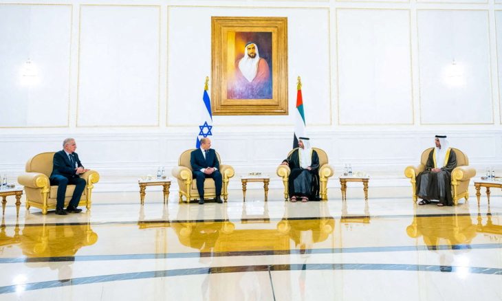 رئيس وزراء الاحتلال يلتقي ولي عهد أبو ظبي