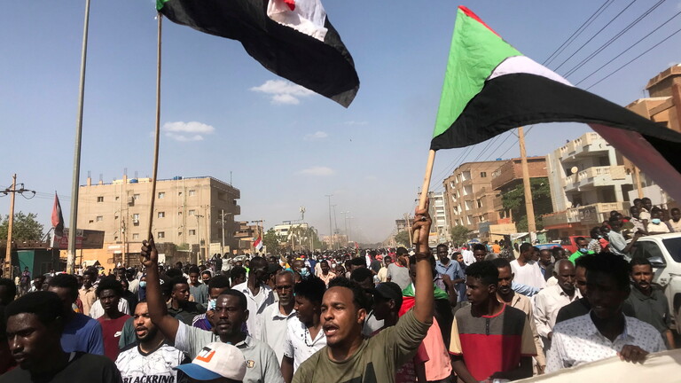 لجنة أطباء السودان: مقتل متظاهر برصاص الجيش في أم درمان وإصابة آخرين في الخرطوم