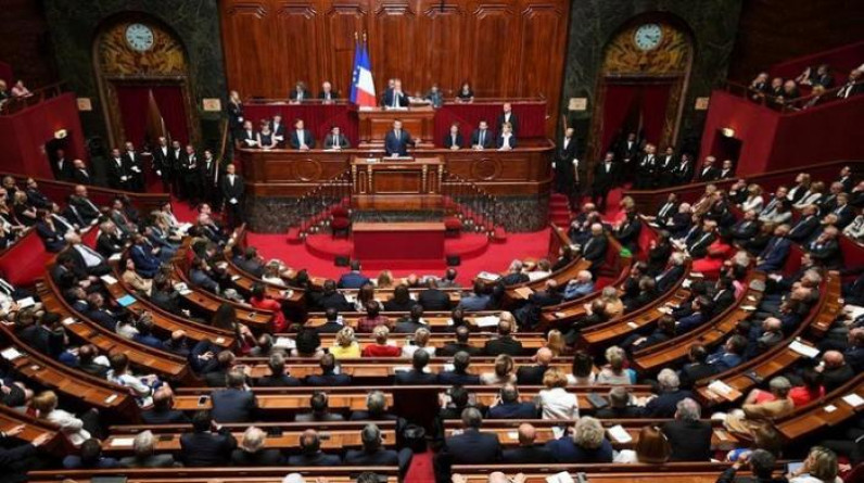 البرلمان الفرنسي يدين قتل وقمع جزائريين في باريس قبل 63 عاما