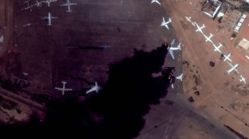 صور الأقمار الصناعية تكشف حجم الدمار الذي لحق بمطار الخرطوم