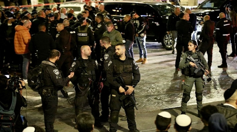 أجهزة الأمن الإسرائيلية "تتأهب" خلال الأعياد: عشرات الإنذارات ونشر آلاف العناصر