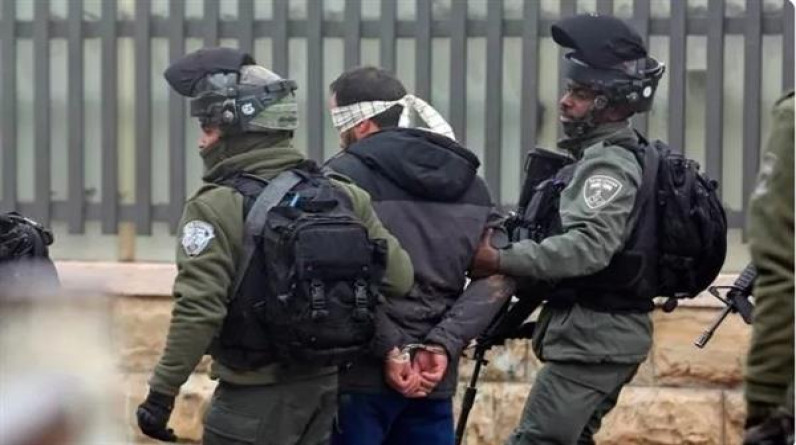 ليرتفع عددهم إلى 9360.. قوات الاحتلال تعتقل 12 فلسطينيا من الضفة الغربية