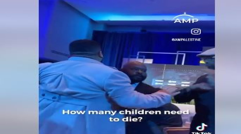 ناشط يقاطع سيناتور أمريكي:« كم عدد الأطفال الذين يجب أن يموتوا في غزة؟» (فيديو)