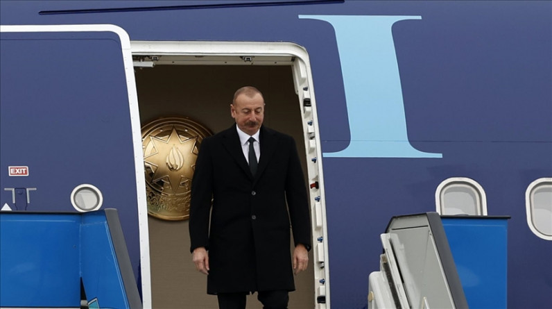 رئيس أذربيجان يصل تركيا