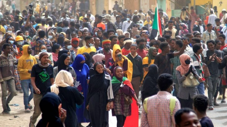 السودان.. تجدد مظاهرات تطالب بحكم مدني وإطلاق سراح المعتقلين- (فيديو)