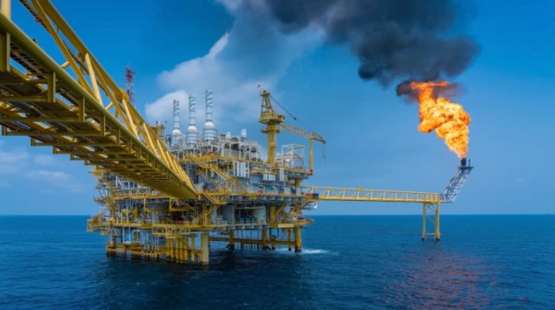 ليبيا تتوصل لاتفاق مع إيني وبي بي لاستخراج الغاز من المتوسط