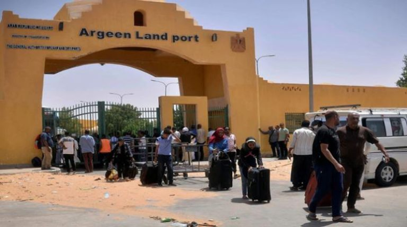 "أنشطة غير مشروعة".. قرار مصري بمنع دخول السودانيين دون تأشيرة