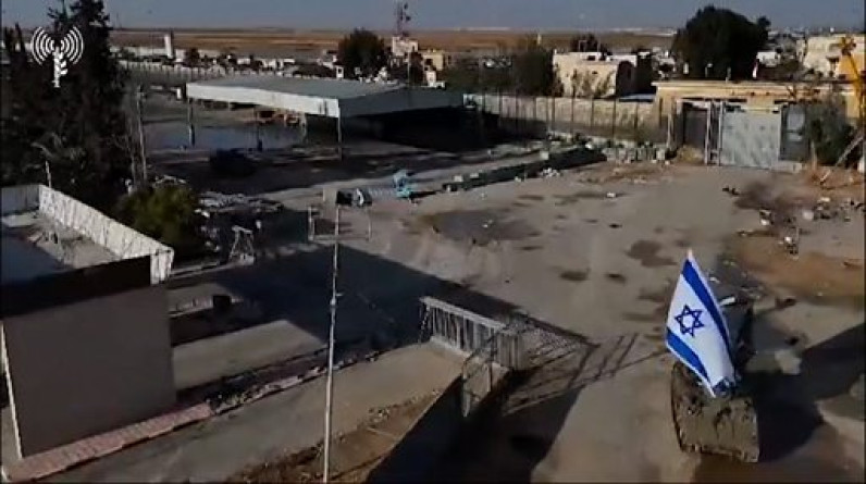 إعلام عبري: مقاومون اقتحموا الحدود من رفح وأطلقوا النار على قوات الجيش