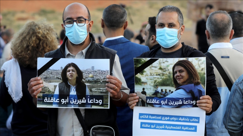 قوات الاحتلال تفرض شروطا لدفن جثمان الصحفية شيرين أبو عاقلة