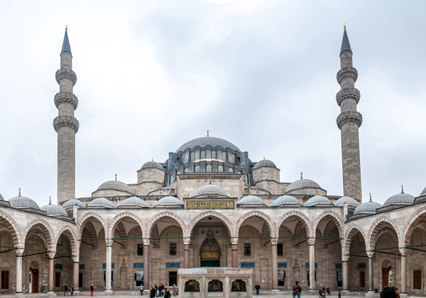 مساجد اسطنبول تبتهل وتدعو لفلسطين