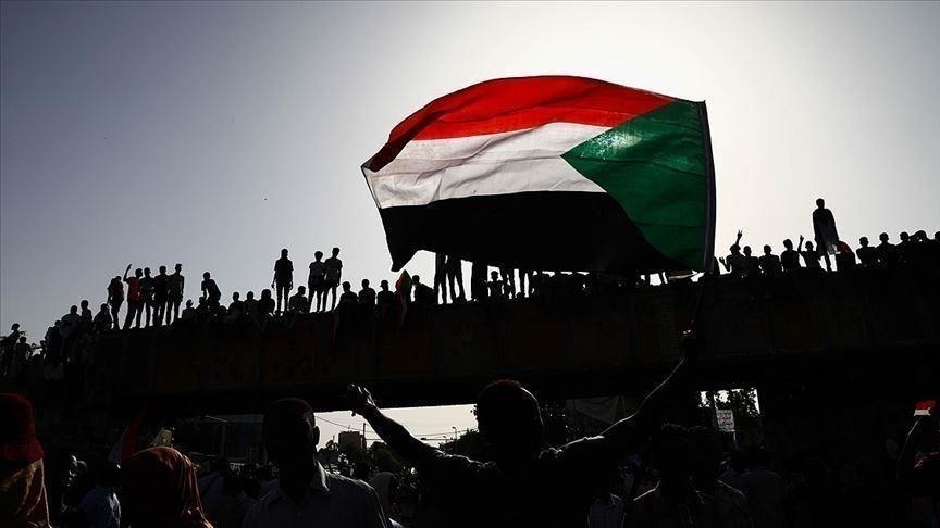 الخرطوم.. العشرات يطالبون بالإفراج عن ناشطين معتقلين منذ عام