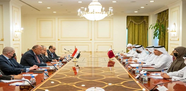 الخارجية المصرية تكشف عن فحوى رسالة السيسي إلى أمير قطر