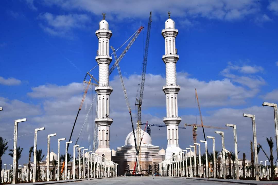 مركز مصر الثقافي الإسلامي بالعاصمة الإدارية الجديدة يضم أحد أكبر مساجد العالم (صور)