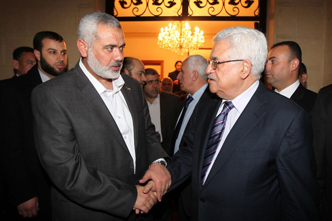 هآرتس: ضغوط أميركية ومصرية لتشكيل حكومة وحدة فلسطينية يشارك فيها ممثلو حماس