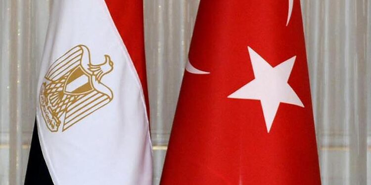 وزير خارجية تركيا : زيارات متبادلة مع القاهرة قريباً
