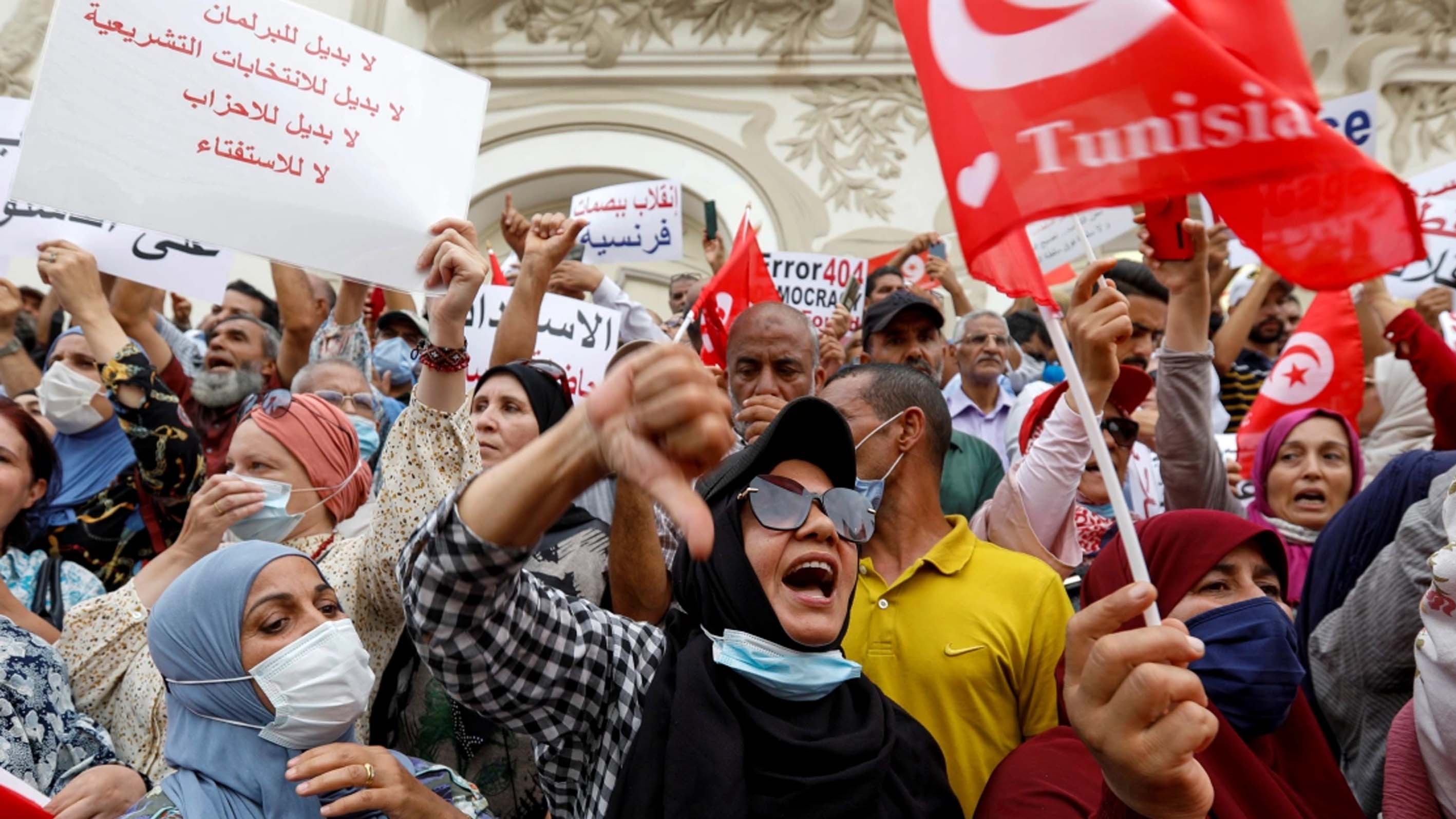 محمد كريشان يكتب: الديمقراطية والديمقراطيون في تونس