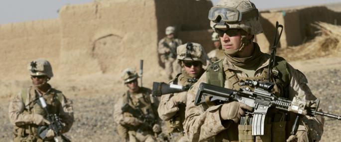 القوات الأمريكية تبدأ في الانسحاب من أفغانستان.. وبريطانيا تحذر رعاياها