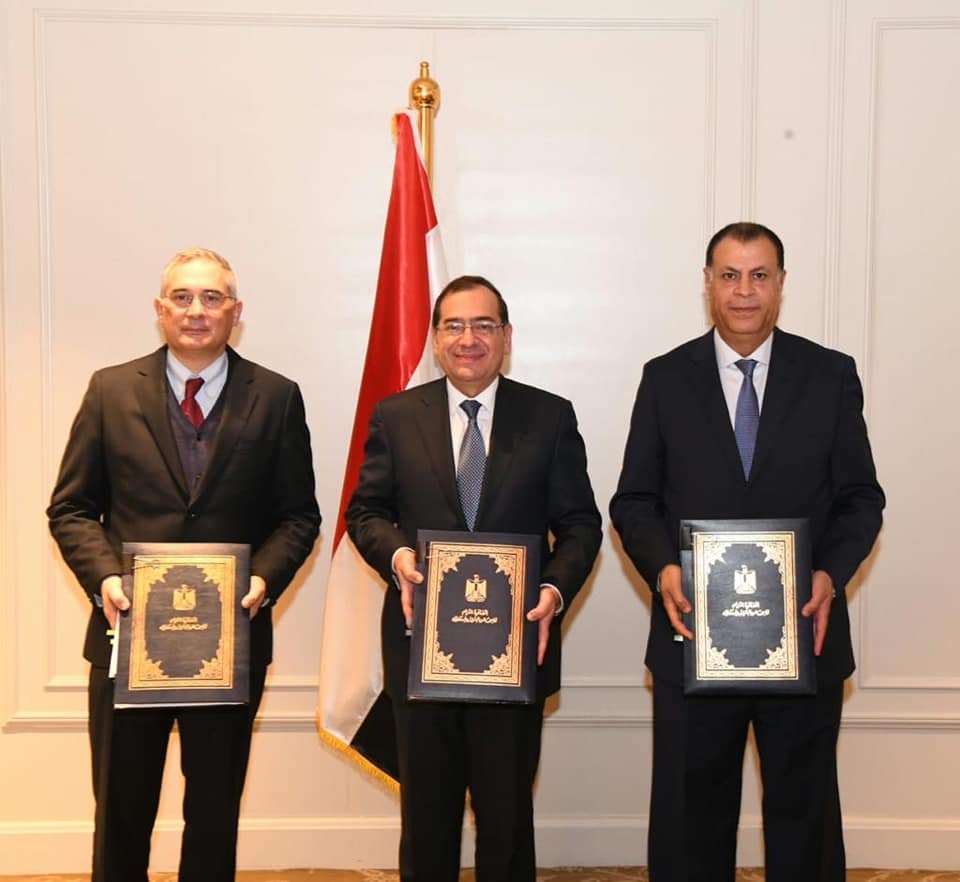 مصر توقع اتفاقية بقيمة مليار دولار مع "إيني" الإيطالية