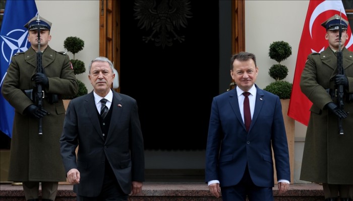 بولندا تعتزم شراء منظومات أسلحة جديدة من تركيا