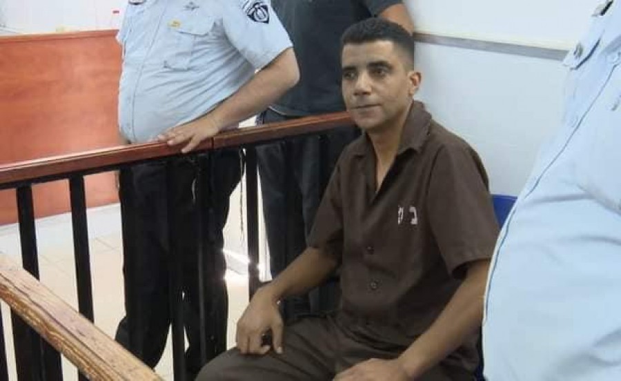 زكريا الزبيدي مضرب عن الطعام منذ 4 أيام احتجاجا على ظروف اعتقاله