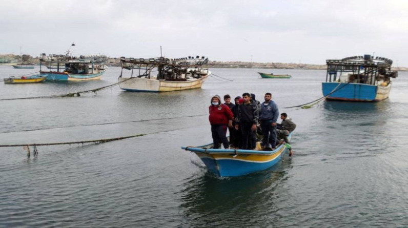 صيادو غزة يرفضون المشاركة بالرصيف البحري.. صور للأقمار الصناعية ترصد أعمال بنائه