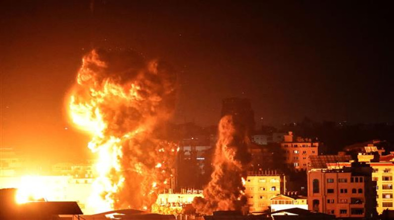 غارة إسرائيلية تستهدف منزلا سكنيا شمال النصيرات