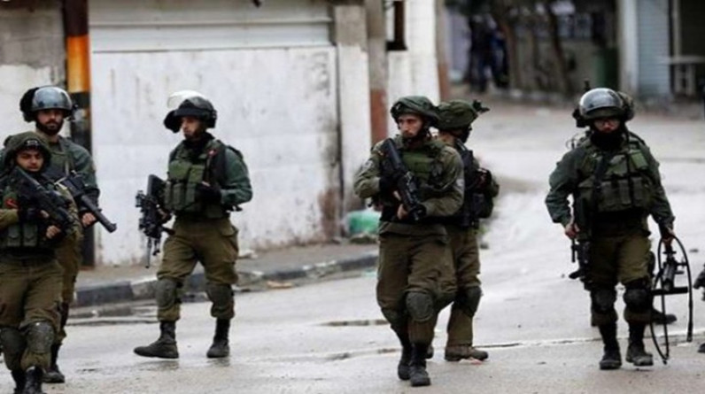 جيش الاحتلال يصادر أموالا لـ"حماس" في الضفة الغربية