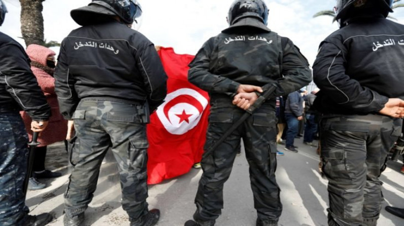 منظمة هيومن رايتس تحذر من “تصعيد خطير” للإجراءات الاستثنائية بتونس