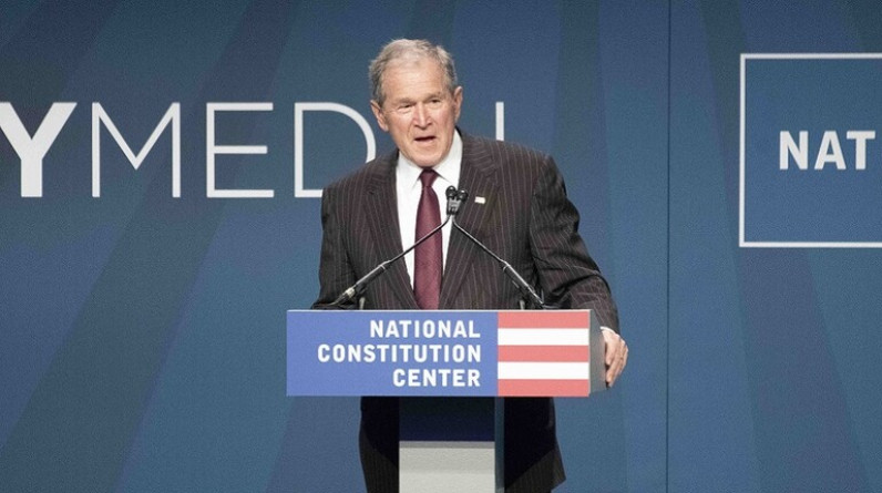 زلة لسان تفضح جورج بوش الابن وتكشف حقيقة ما جرى في العراق
