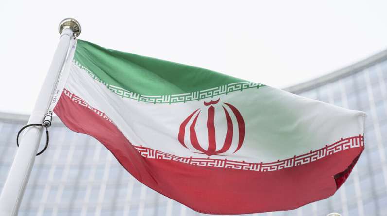 إيران تكشف عن آخر التطورات في مفاوضات الاتفاق النووي وتدعو غروسي إلى الحياد