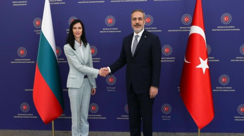 وزيرة الخارجية البلغارية تركيا حليفة استراتيجية في “الناتو”