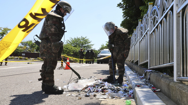 كوريا الجنوبية تتهم جارتها الشمالية بإلقاء القمامة على المناطق الحدودية
