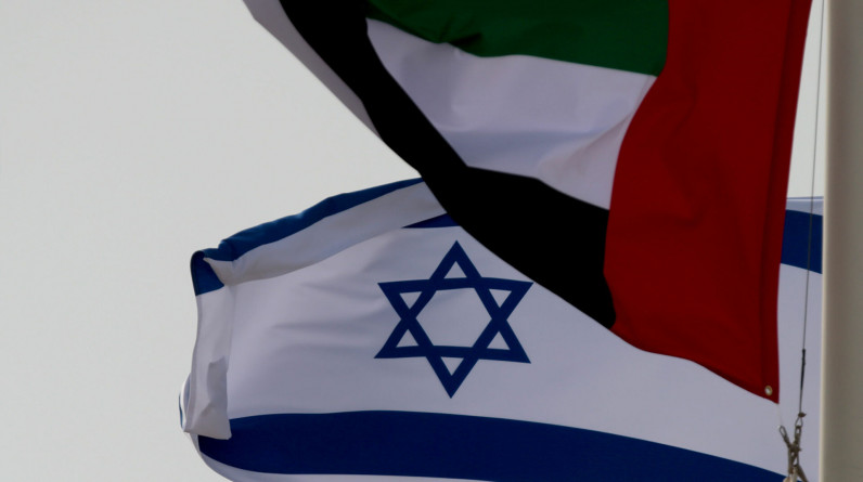 خلافات أمنية تهدد بتعليق الرحلات الجوية الإسرائيلية إلى دبي