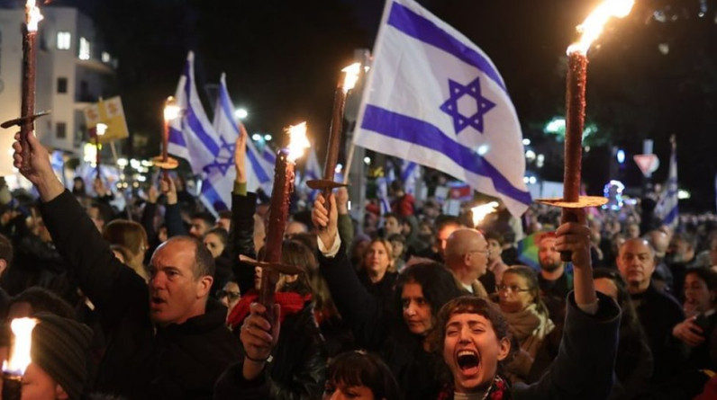 إسرائيليون غاضبون بسبب رفض استقبال عائلات الأسرى