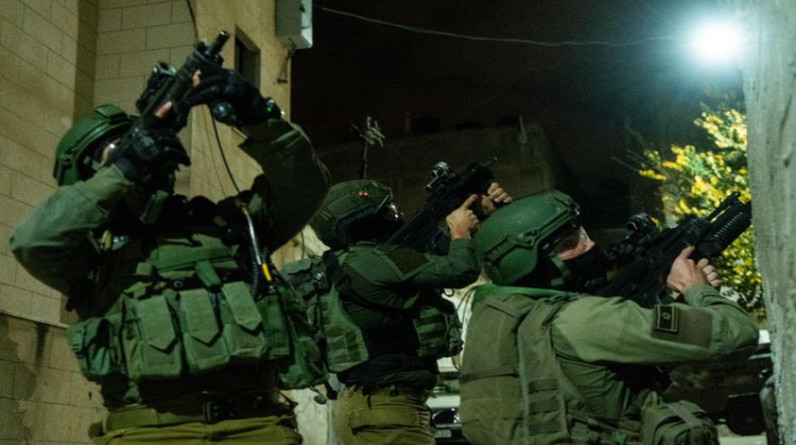 الشاباك:الأمن الفلسطيني ساعدنا في اعتقال خلية تخطط لاختطاف جنود إسرائيليين