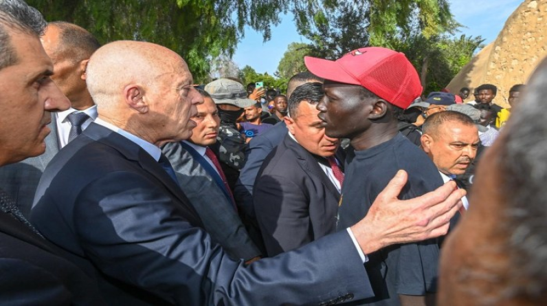 رئيس تونس يستبق زيارة وفد أوروبي: لن نكون حراسا لحدود أوروبا