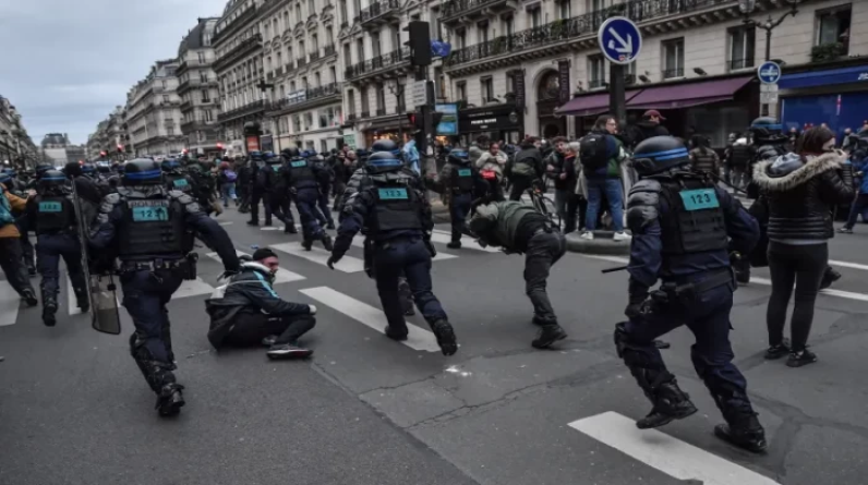 انتفاضة شمال أفريقيا في فرنسا.. الشرطة والمهاجرون وجها لوجه