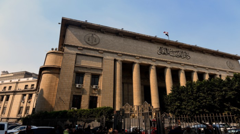 مصر.. انتحار رئيس نيابة خلال التحقيق معه بتهم فساد