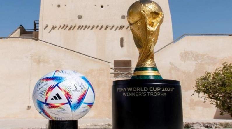 كم يبلغ وزن مجسم كأس العالم وقيمته؟