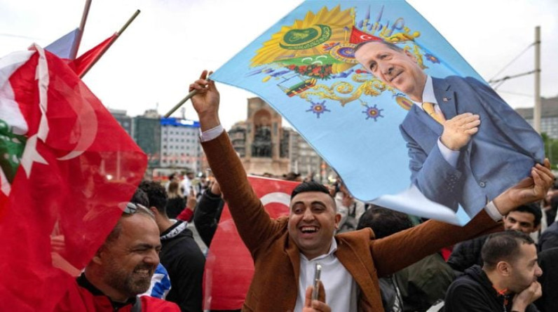 مدى الفاتح يكتب: فاز أردوغان وخسرت رهانات الإعلام الغربي