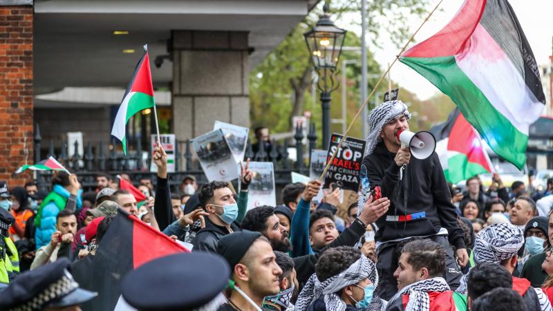 جلال نشوان يكتب: العمق الشعبي العربي رصيد يجب استثماره