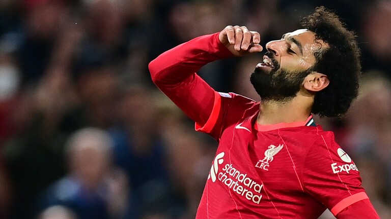 محمد صلاح يتوج بجائزة أفضل لاعب في أفريقيا لعام 2021