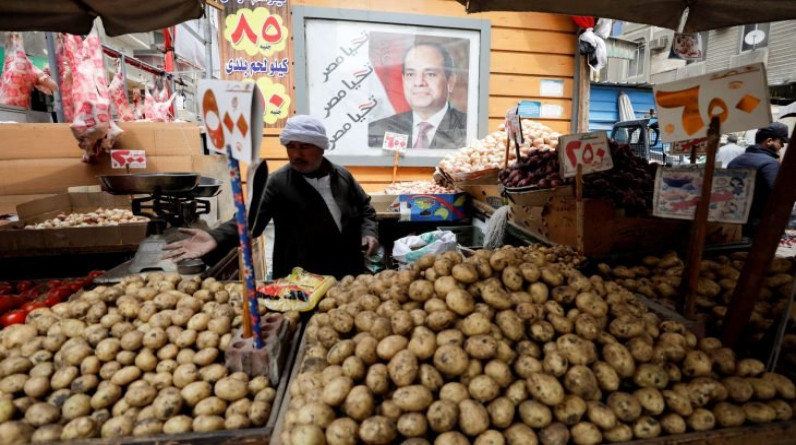 مركز استخباراتي أمريكي: لهذا النظام المصري “على صفيح ساخن”