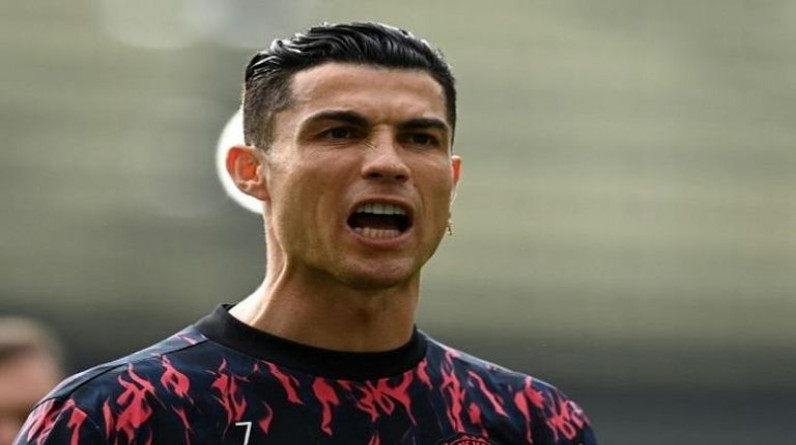 كريستيانو رونالدو يسخر من جماهير أتلتيكو مدريد.. وشقيقته تتدخل