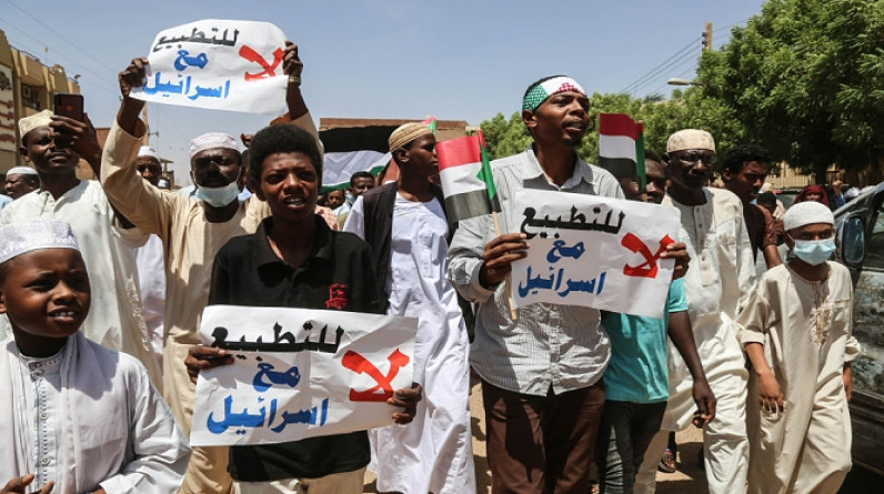 تقرير: تجدد مفاوضات التطبيع بين السودان وإسرائيل... توقيع اتفاق قريبا