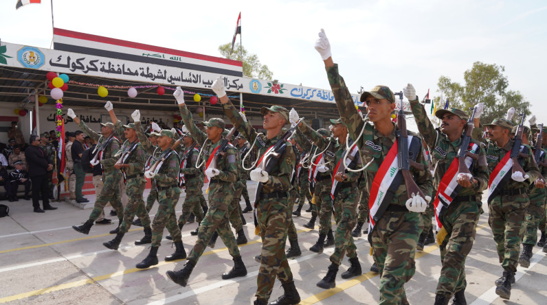 العراق: كركوك تحتفي بتخرج الوجبة الأولى من شرطة العقود (صور)