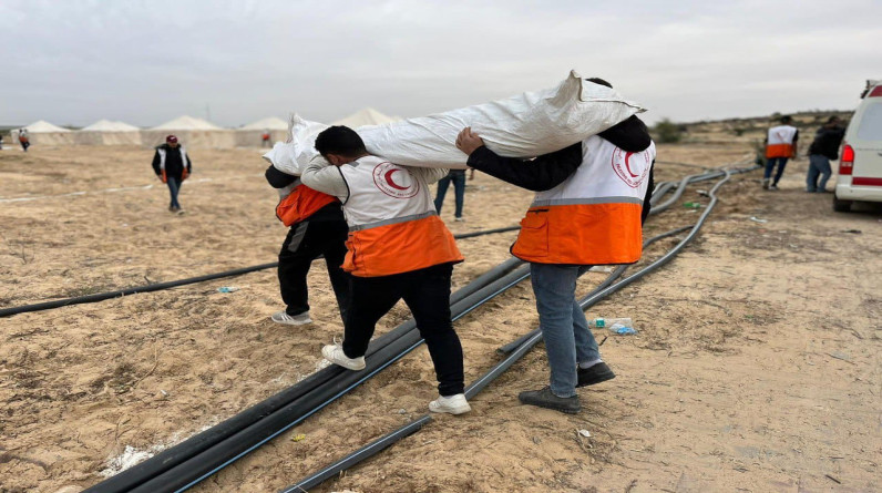 شاهد..مصر تقيم مخيمات ضخمة للفلسطينيين بطلب من السيسي