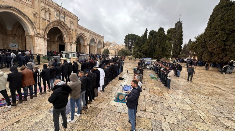 الأوقاف الإسلامية بالقدس: رغم عراقيل الاحتلال.. 40 ألف مصل أدّوا صلاة الجمعة في المسجد الأقصى (صور)