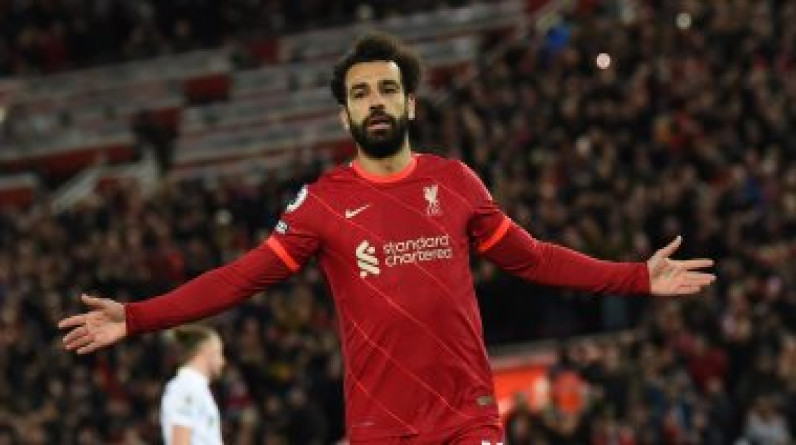 ليفربول يوافق على تجديد عقد محمد صلاح